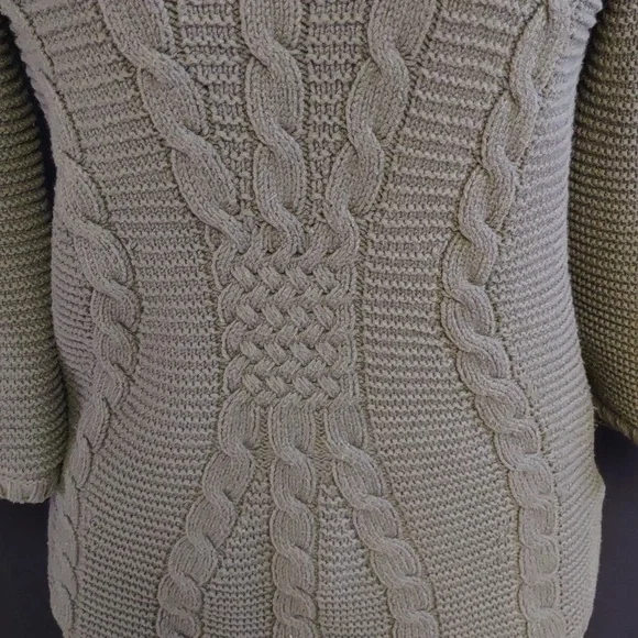 Calvin Klein Jeans Women's Sweater Small - Picture 5 of 9